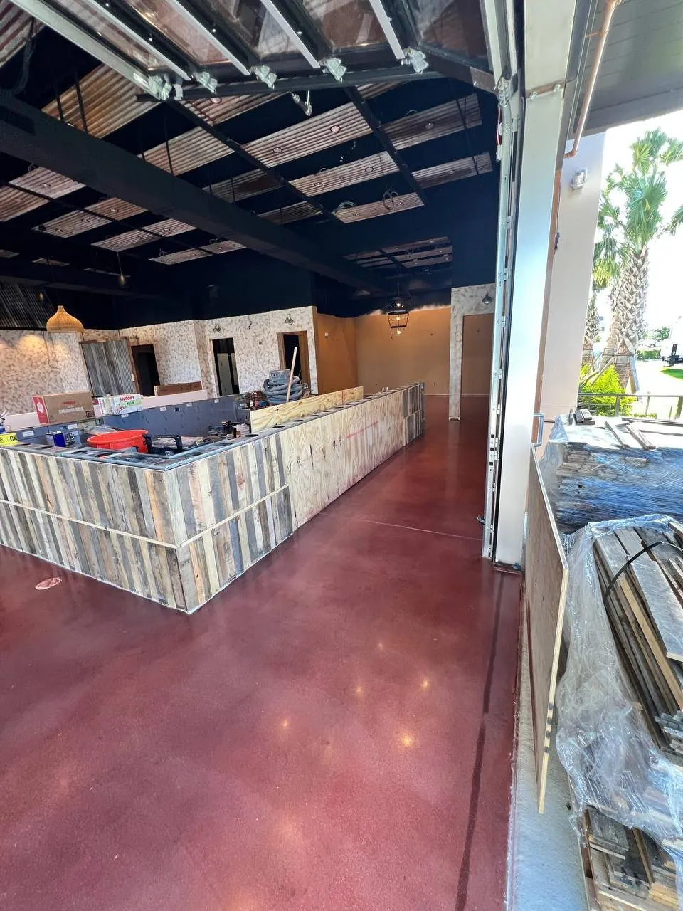 Polished concrete burgundy stain Naples FL restaurant — Detail · Bar